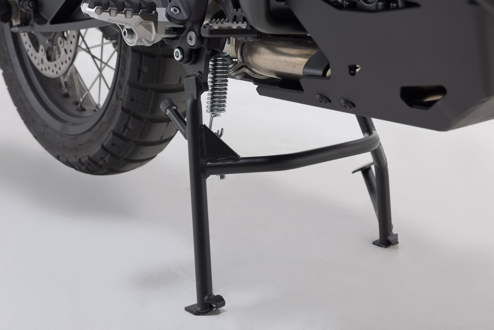 Standul SW-Motech - Negru. Husqvarna Norden 901 (21-). Figura 1