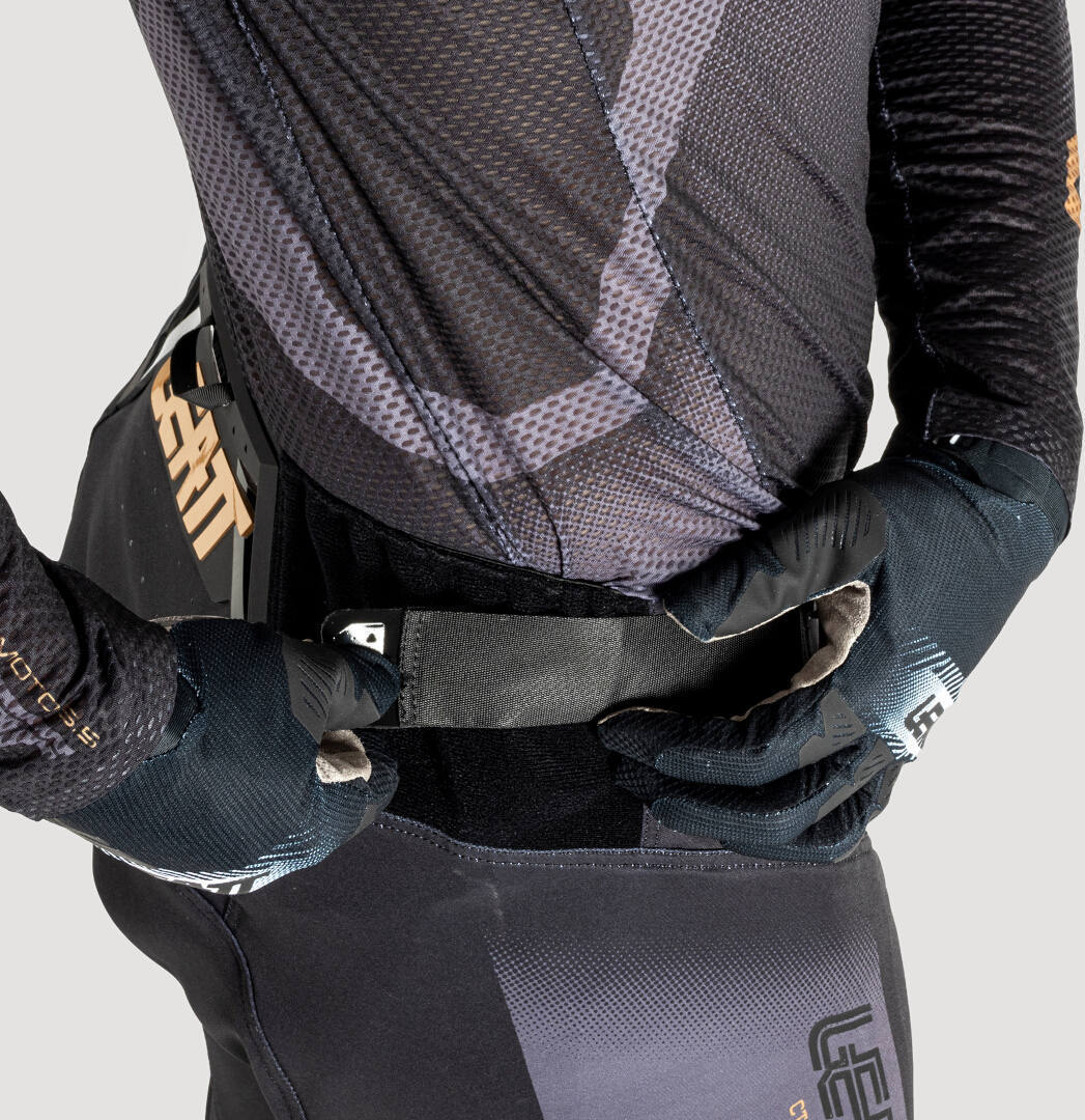 Leatt 5.5 I.K.S Stealth 2025 Motocross Hose M Abbildung 5