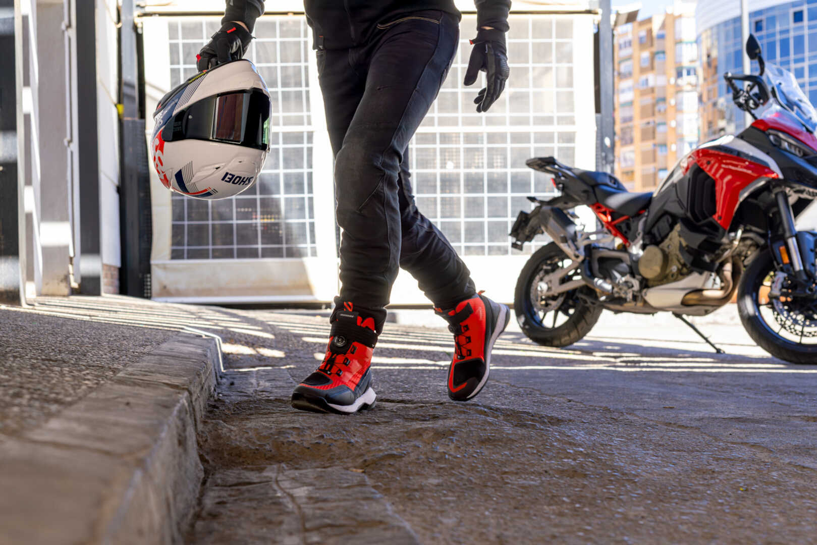 SHIMA Takeshi Motorcycle Boots red/black/white 42 Figure 4