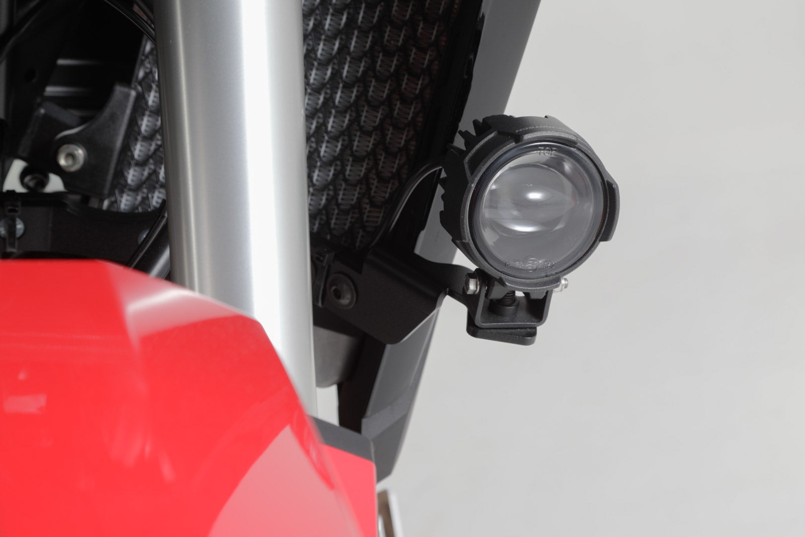 SW-Motech Suporte de luz - Preto. Honda CRF1000L Africa Twin sem SBL. Figura 5