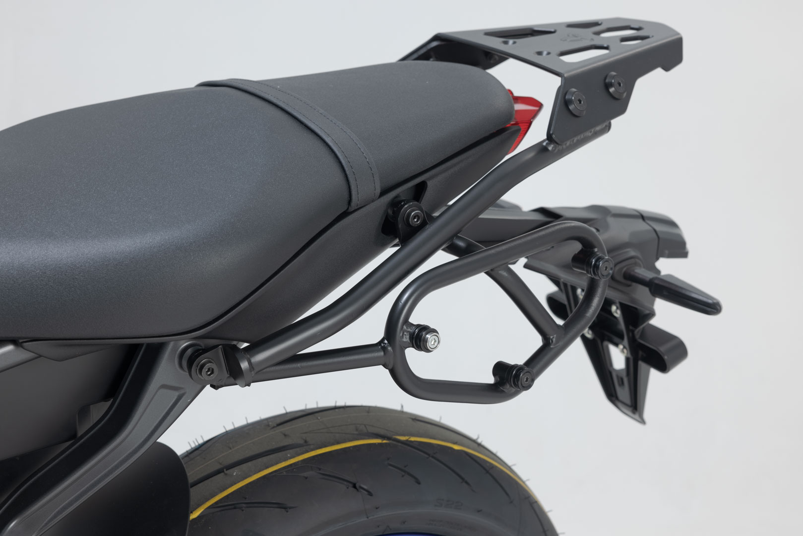 SW-Motech SLC portavion lateral stânga - Yamaha MT-09 (20-). Figura 4