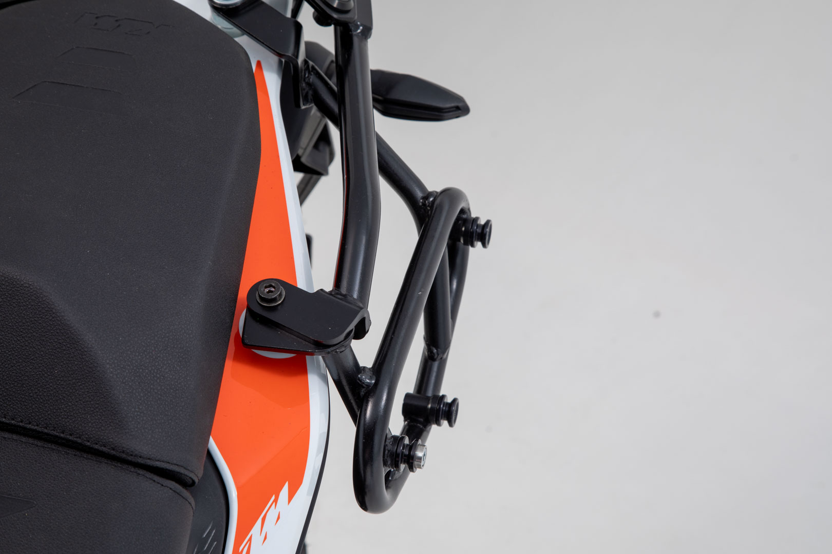 Portavion lateral SW-Motech SLC stânga - KTM 390 Adventure (19-). Figura 5