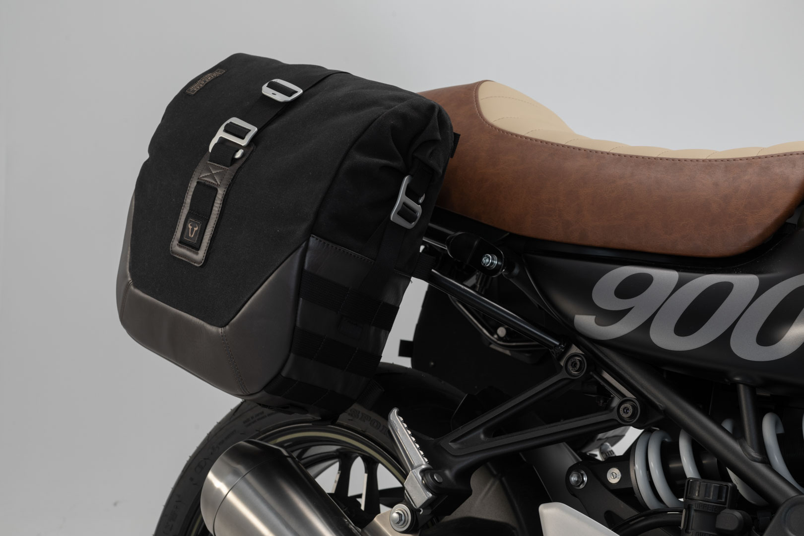 SW-Motech Legend Gear sistem de geantă laterală LC - Kawasaki Z900RS/ Cafe (17-), 50 de ani. (22-). Figura 2