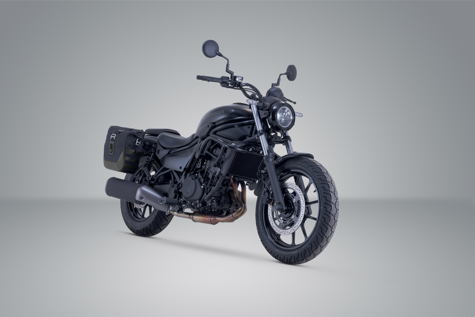 SW-Motech Legend Gear sistem de geantă laterală LC - Ediția neagră - Kawasaki Eliminator 500 (23-). Figura 2