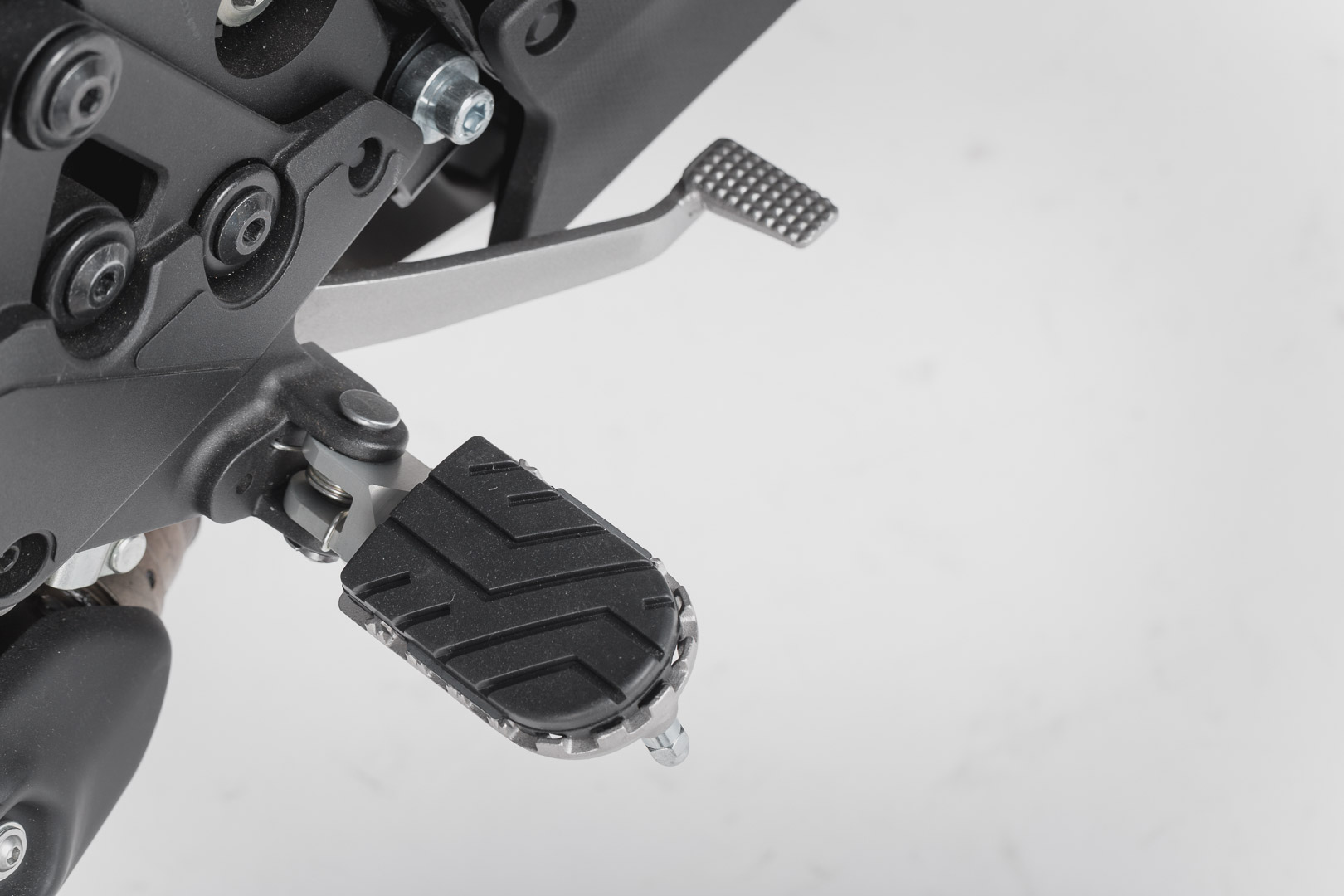 Kit de sprijin pentru picioare SW-Motech ION - modele Kawasaki. Figura 1