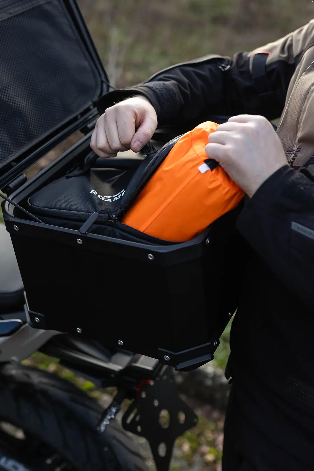 Oxford Roamer 10L Inner Bag for Topcase Figure 11