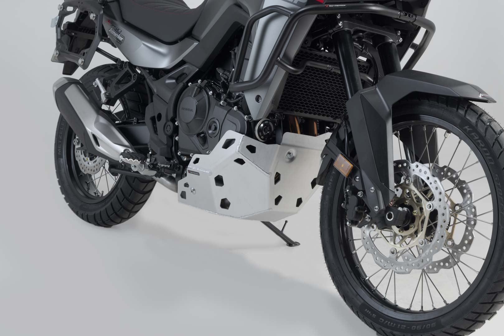 SW-Motech Motorskydd - Silver. Honda XL750 Transalp (22-). Figur 1