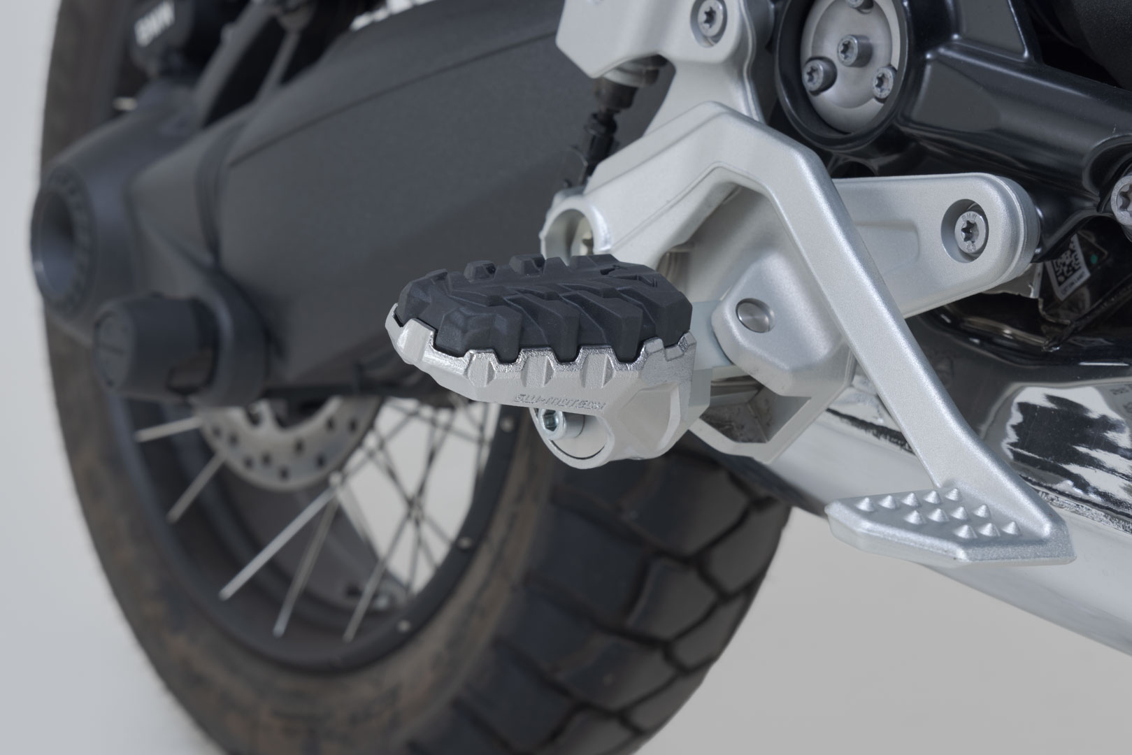 SW-Motech EVO fotstödskit – svart. BMW R 12 G/S (25-). Figur 4