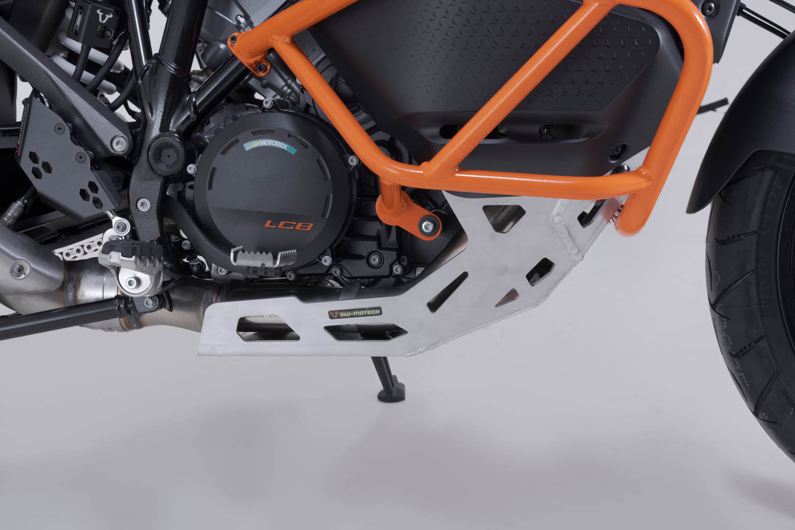 SW-Motech Protector motor - Argintiu. KTM 1290 / 1390 Super Adventure (21-). Figura 5