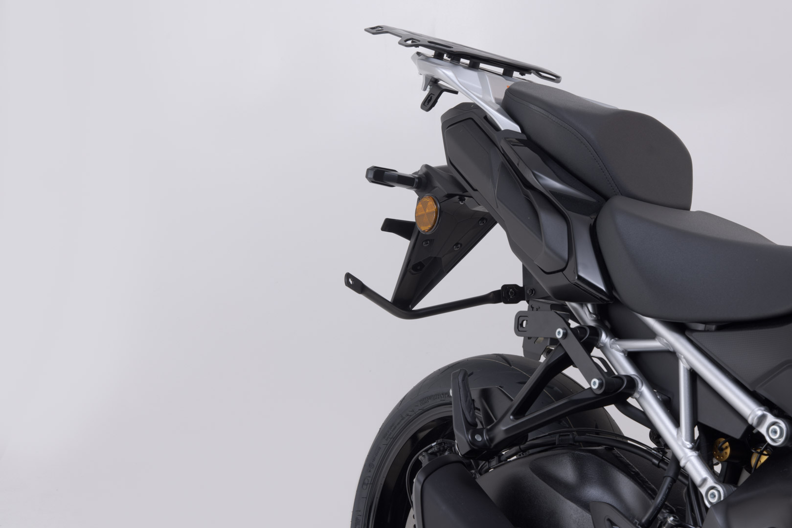 Portavion lateral SW-Motech PRO - Negru. Suzuki GSX-S1000GX (23-). Figura 5