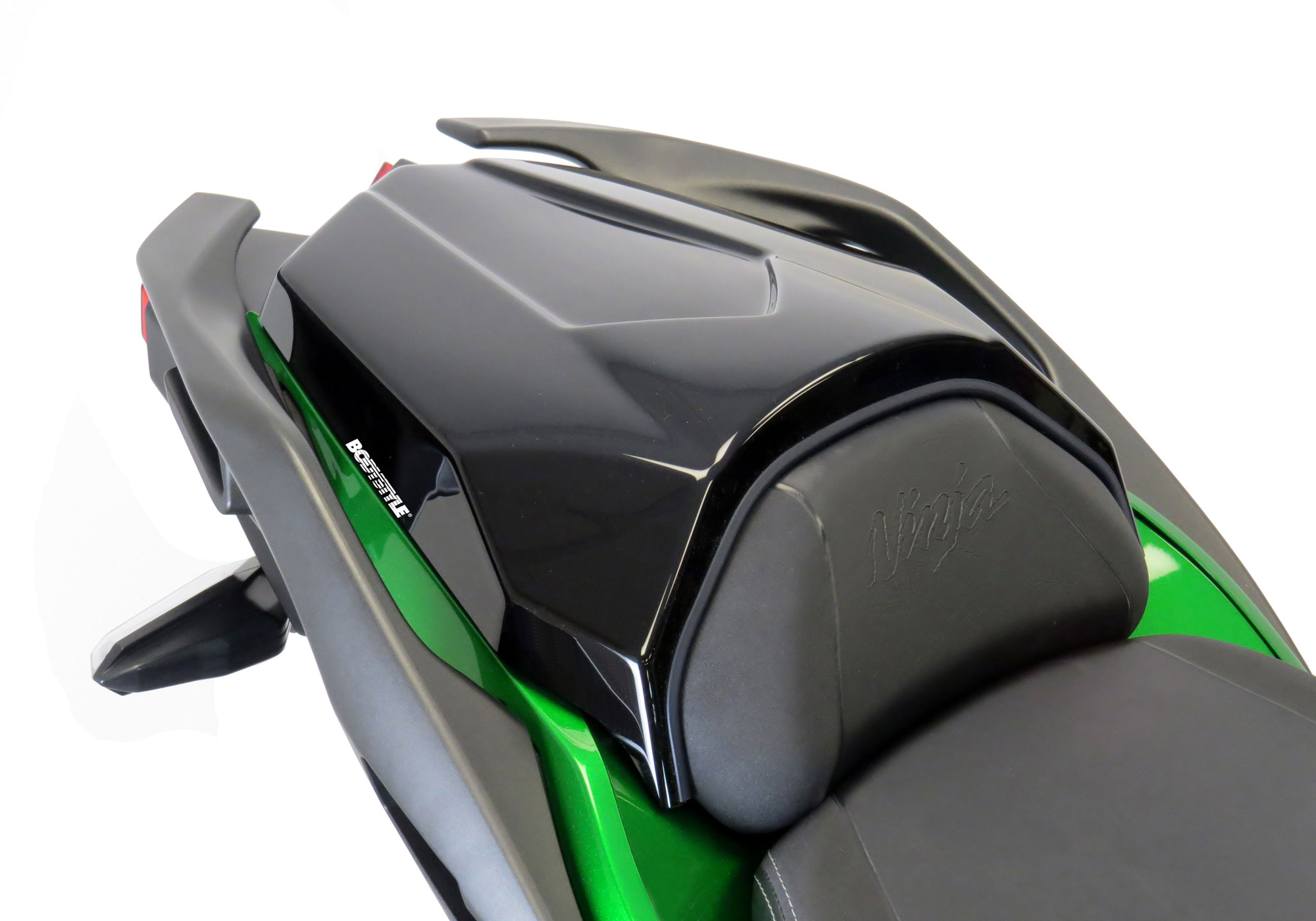 BODYSTYLE sätesskydd ABS plast svart Figur 1