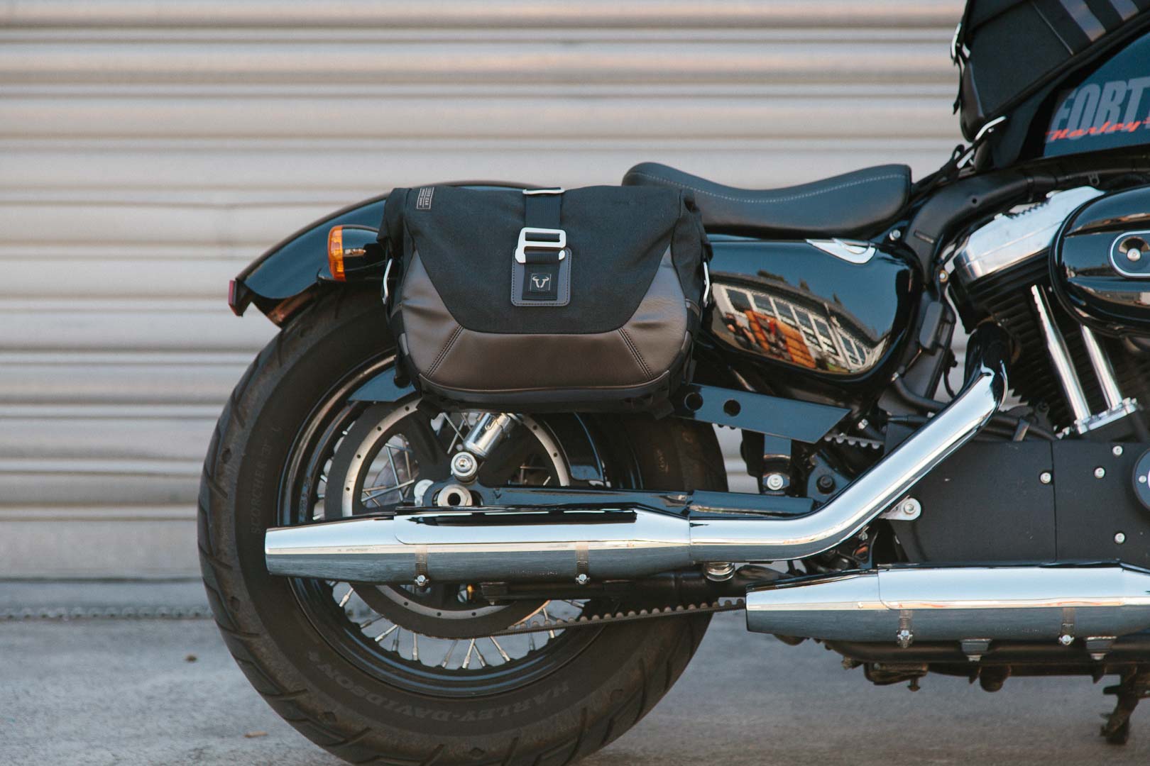 Sistem de geantă laterală SW-Motech Legend Gear LC - modele Harley-Davidson Sportster (04-). Figura 4
