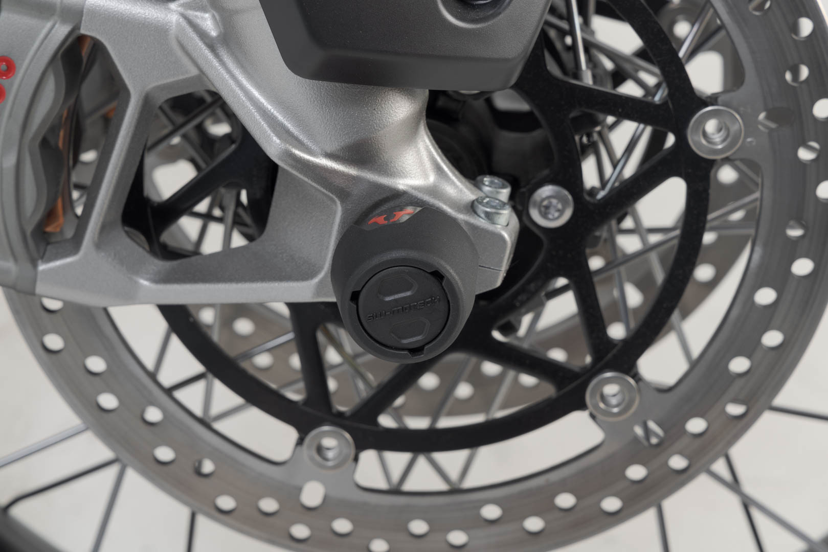 Set SW-Motech Slider pentru puntea spate - Negru. Modele Suzuki, Honda, Triumph. Figura 3
