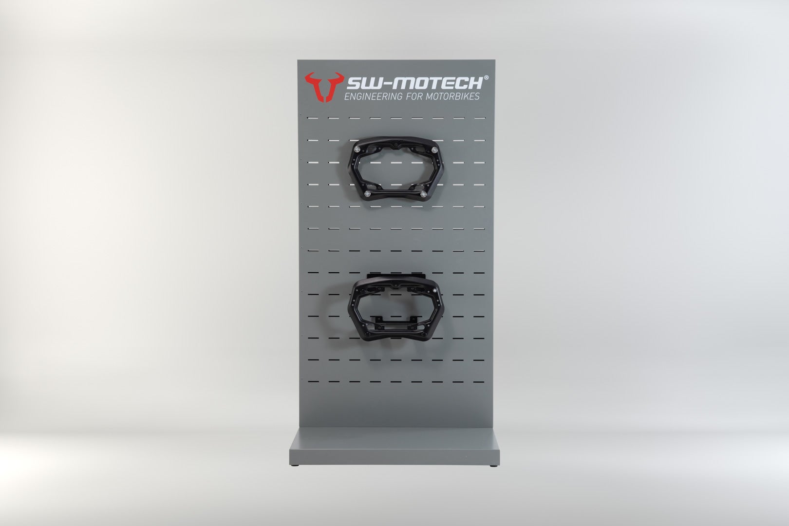 SW-Motech Présentoir de vente aménagé - Thème : support latéral PRO prod. et accessoires. Figure 4