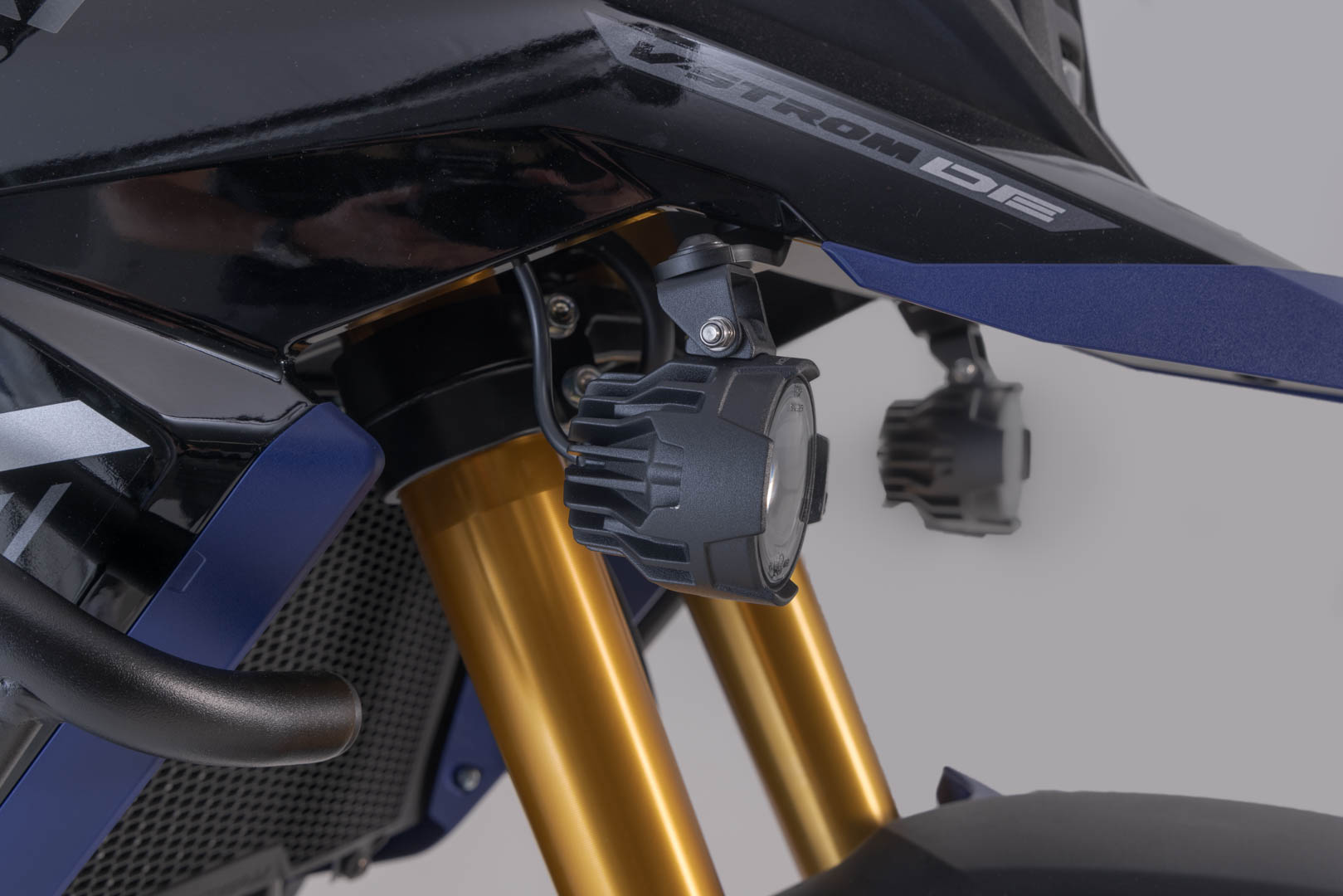 Kit de faruri de ceață SW-Motech EVO - Negru. Suzuki V-Strom 800 / 800DE (22-). Figura 4
