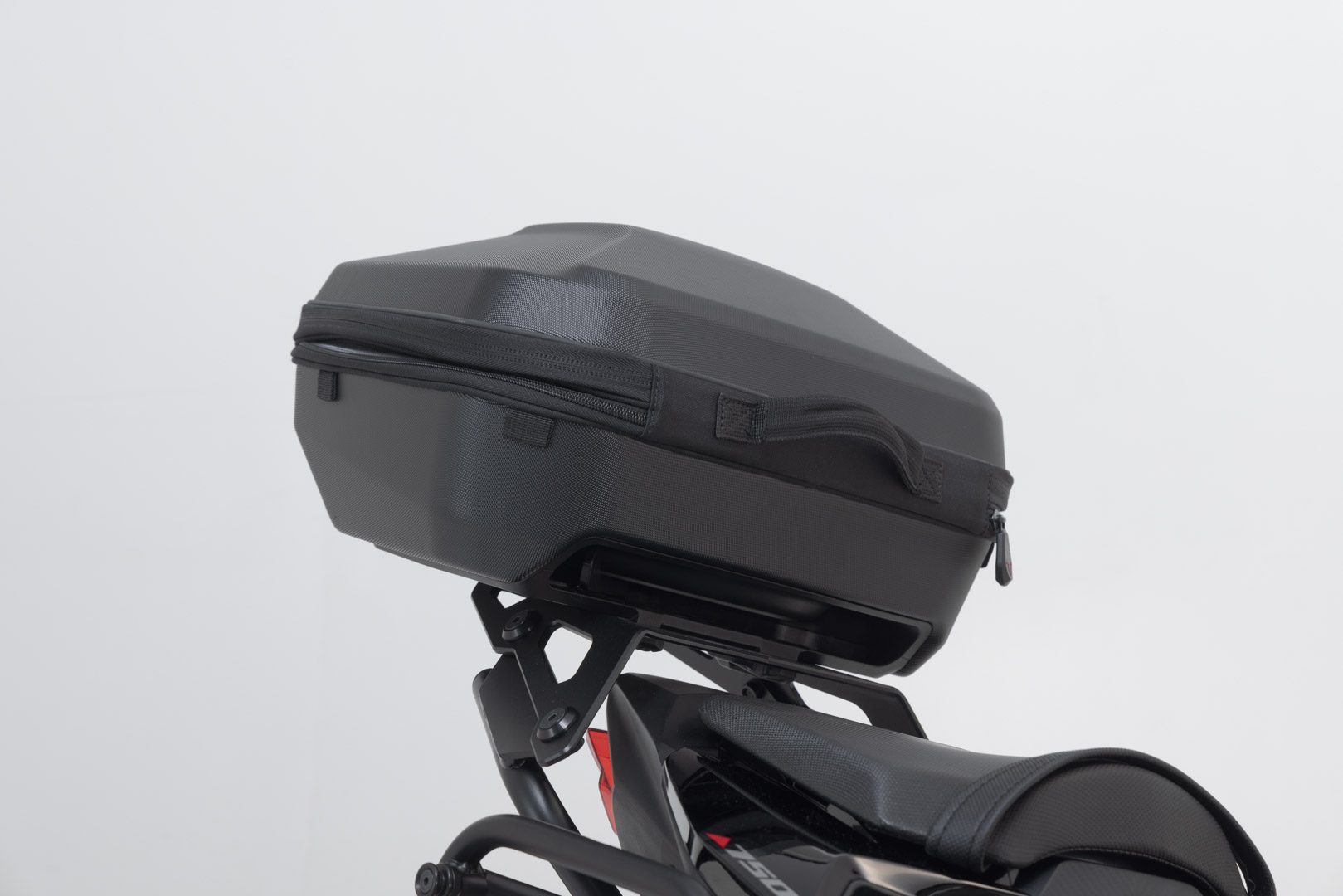 SW-Motech STREET-RACK - Negru. Honda CB750 Hornet (22-). Figura 5
