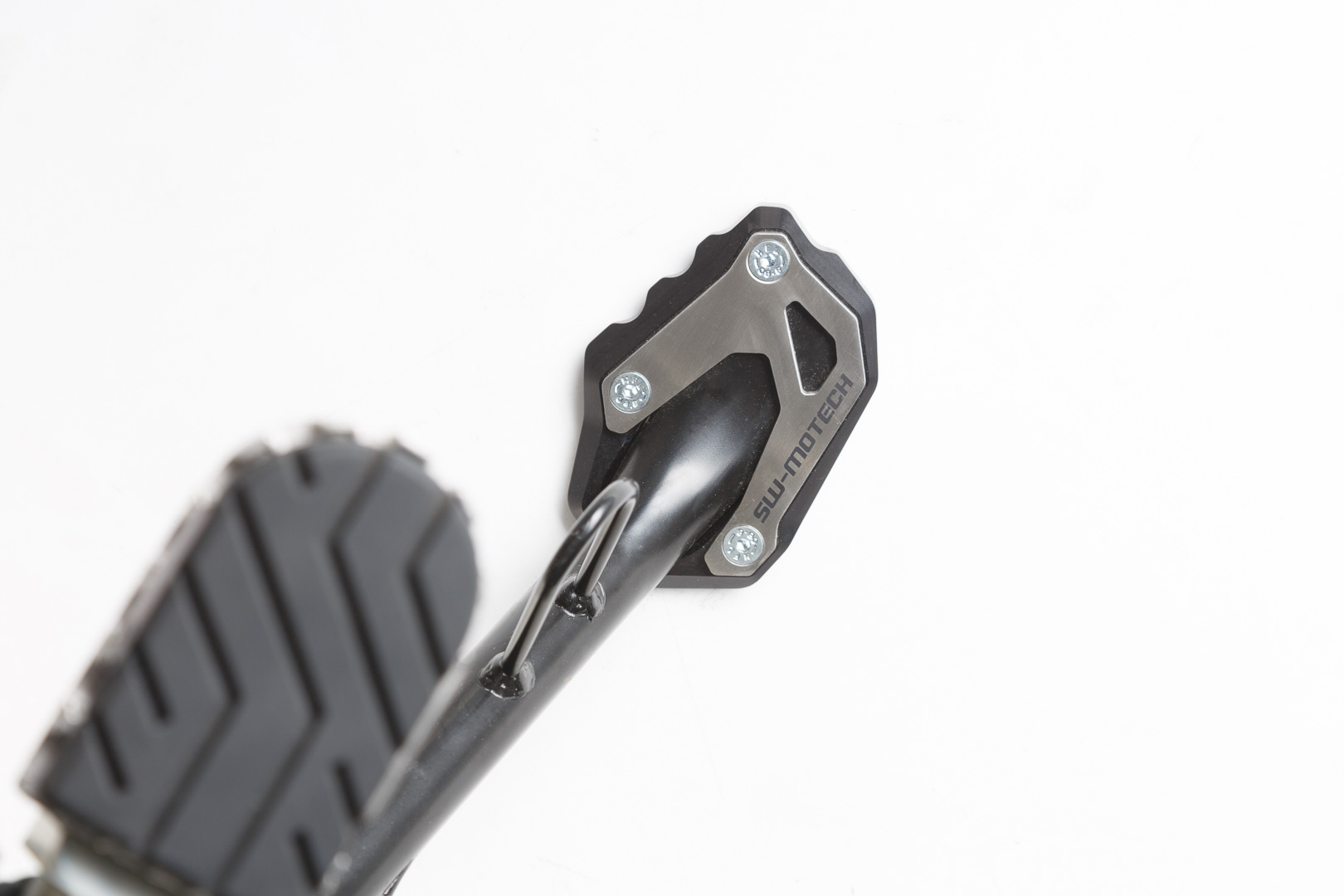 Extensie SW-Motech pentru piciorul lateral - Negru/argintiu. Modele Suzuki. Figura 2