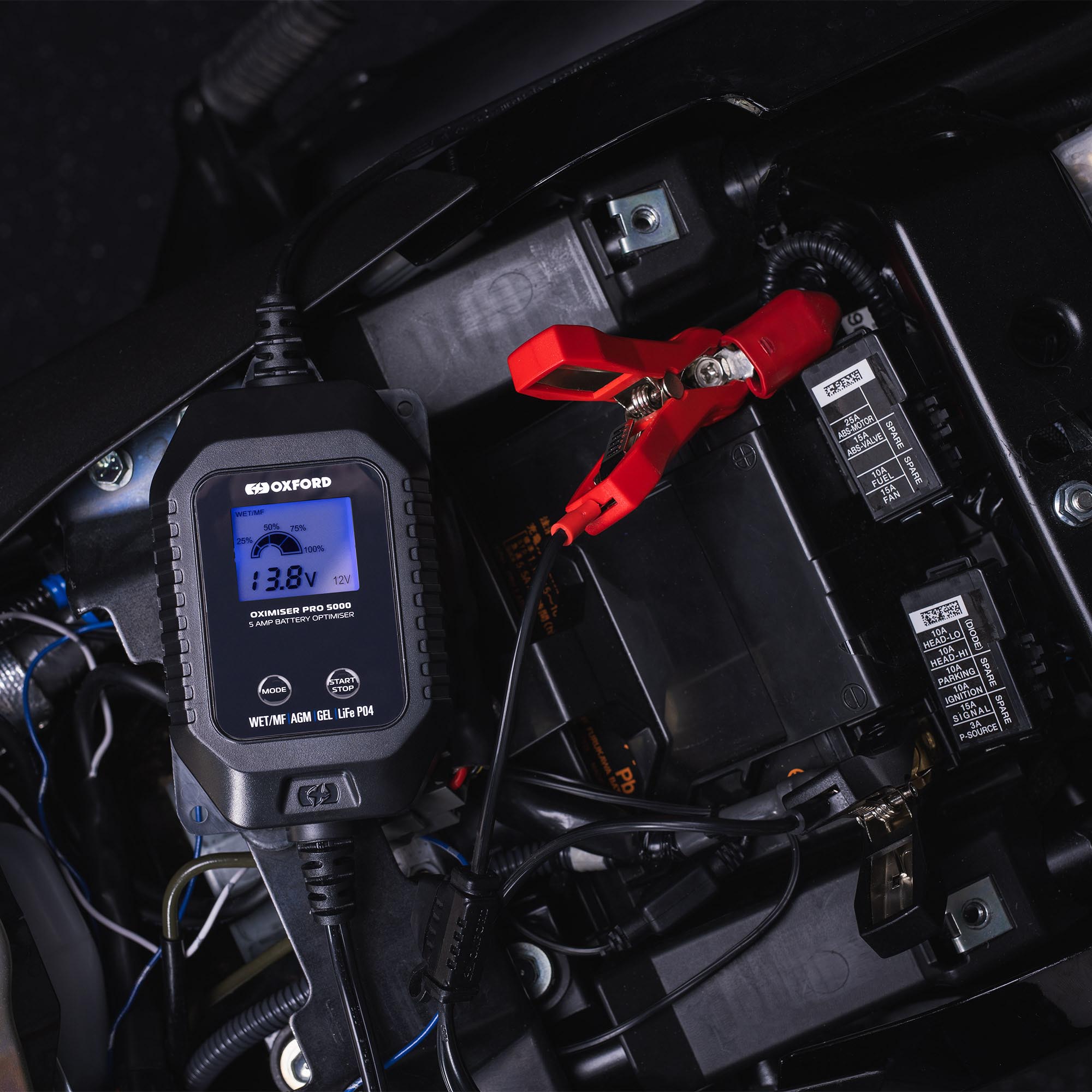 Oxford Oximiser Pro 5000 Batterilader UK-plugg Figur 8
