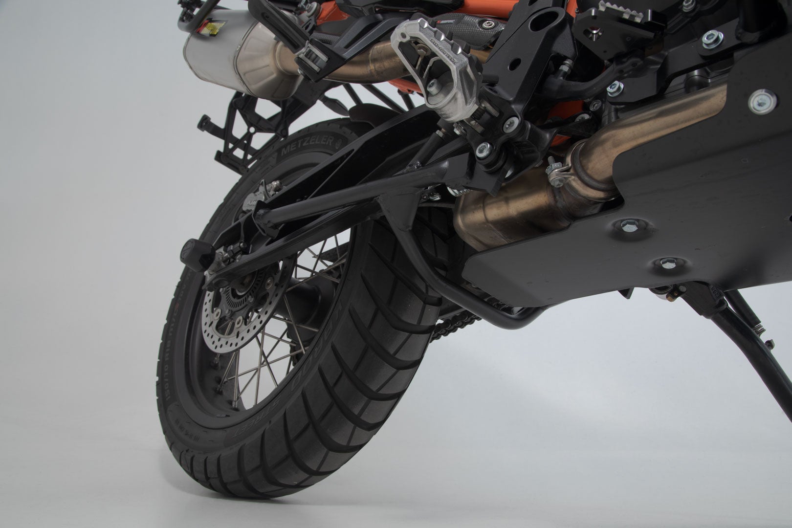 SW-Motech Noir. KTM 790 Adv R, 890 Adv R. - Noir. KTM 790 Adv R, 890 Adv R. Figure 4