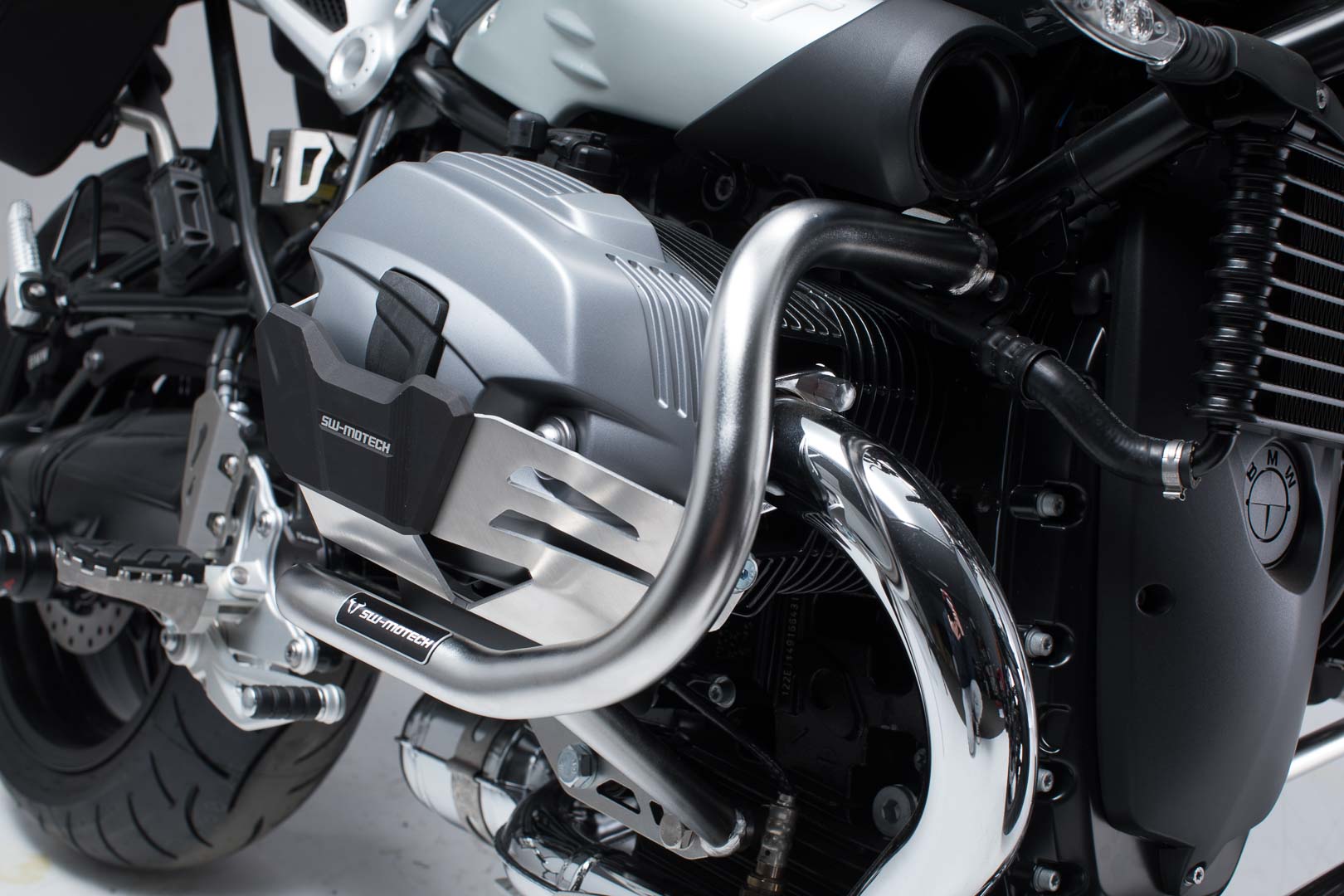 SW-Motech Crash bar - Rostfritt stål. BMW R nineT-modeller (14-). Figur 2