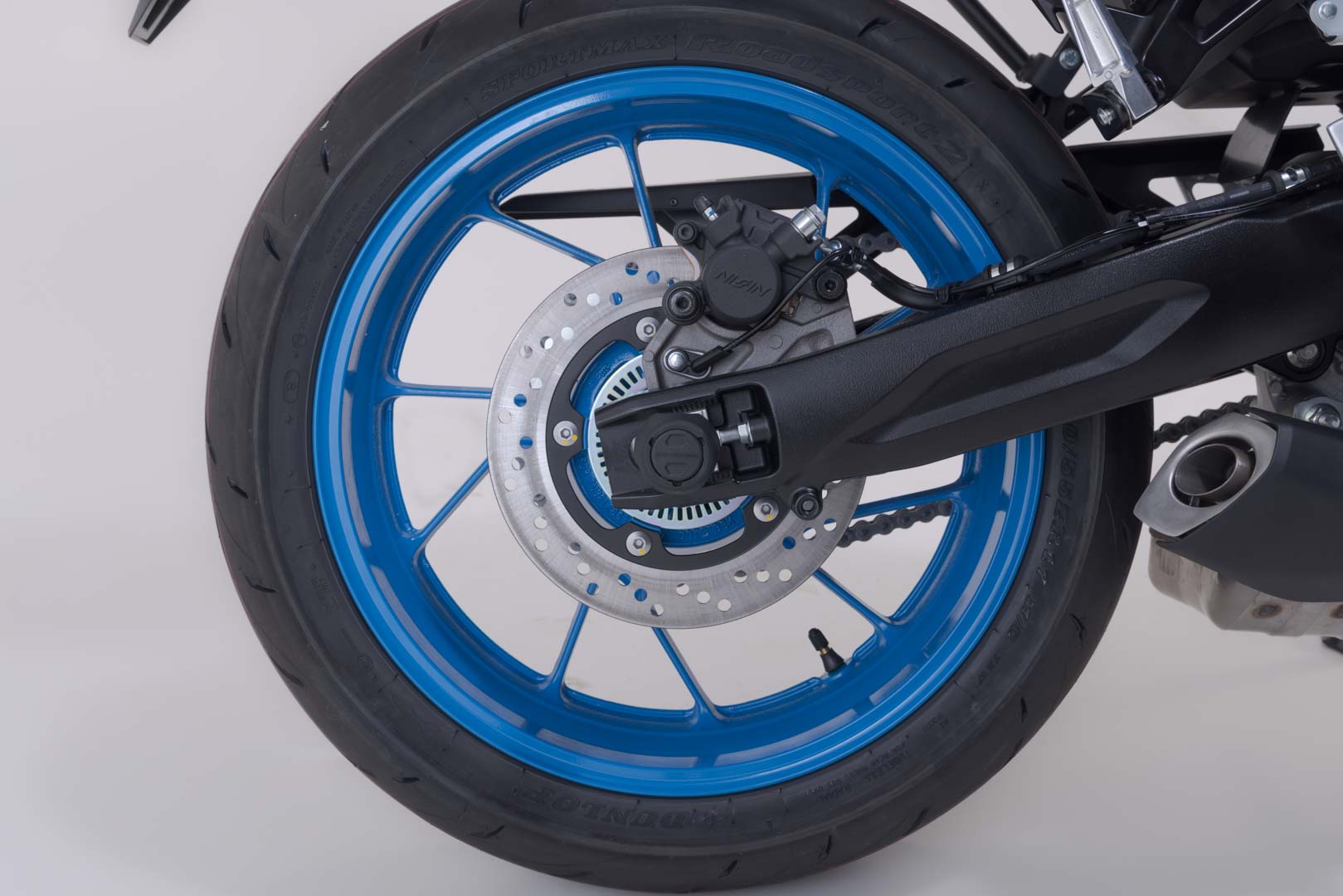 SW-Motech Bakaxel crash pad kit - Svart. Suzuki GSX-8S / GSX-8R (22-). Figur 2