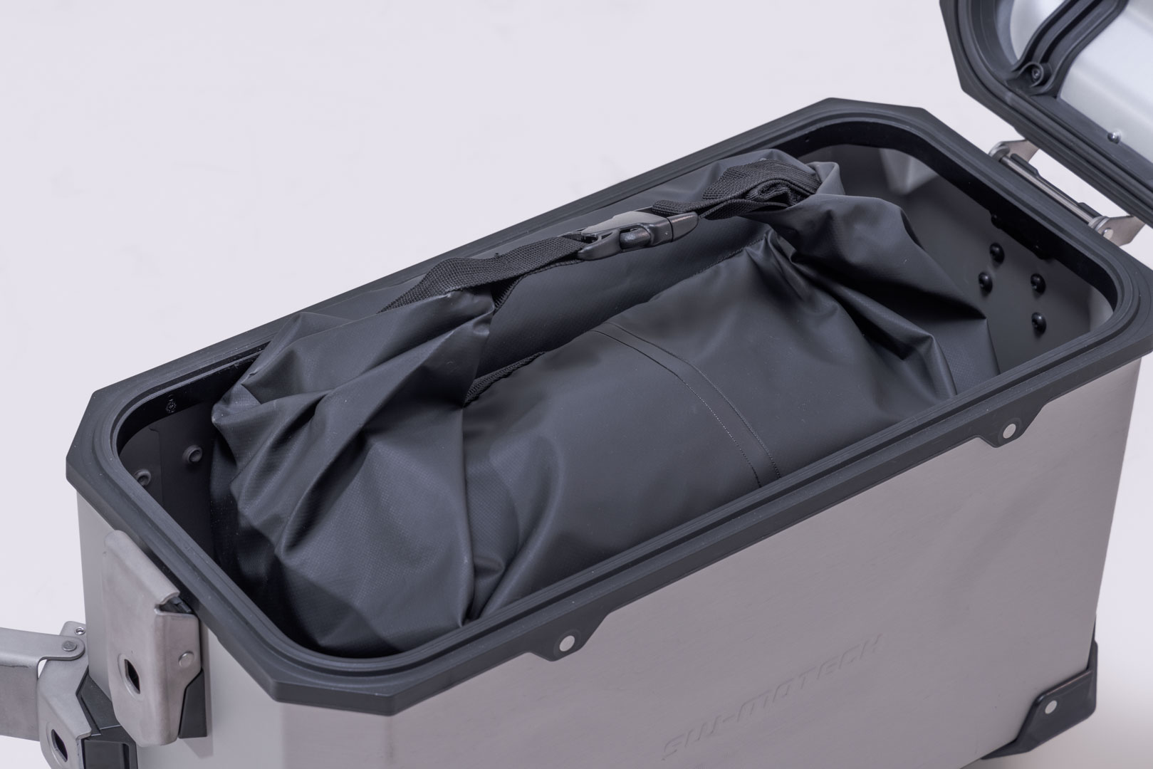 Punga interioară SW-Motech TRAX M - Pentru carcasa laterală TRAX M. Rezistență la apă. Negru. Figura 4