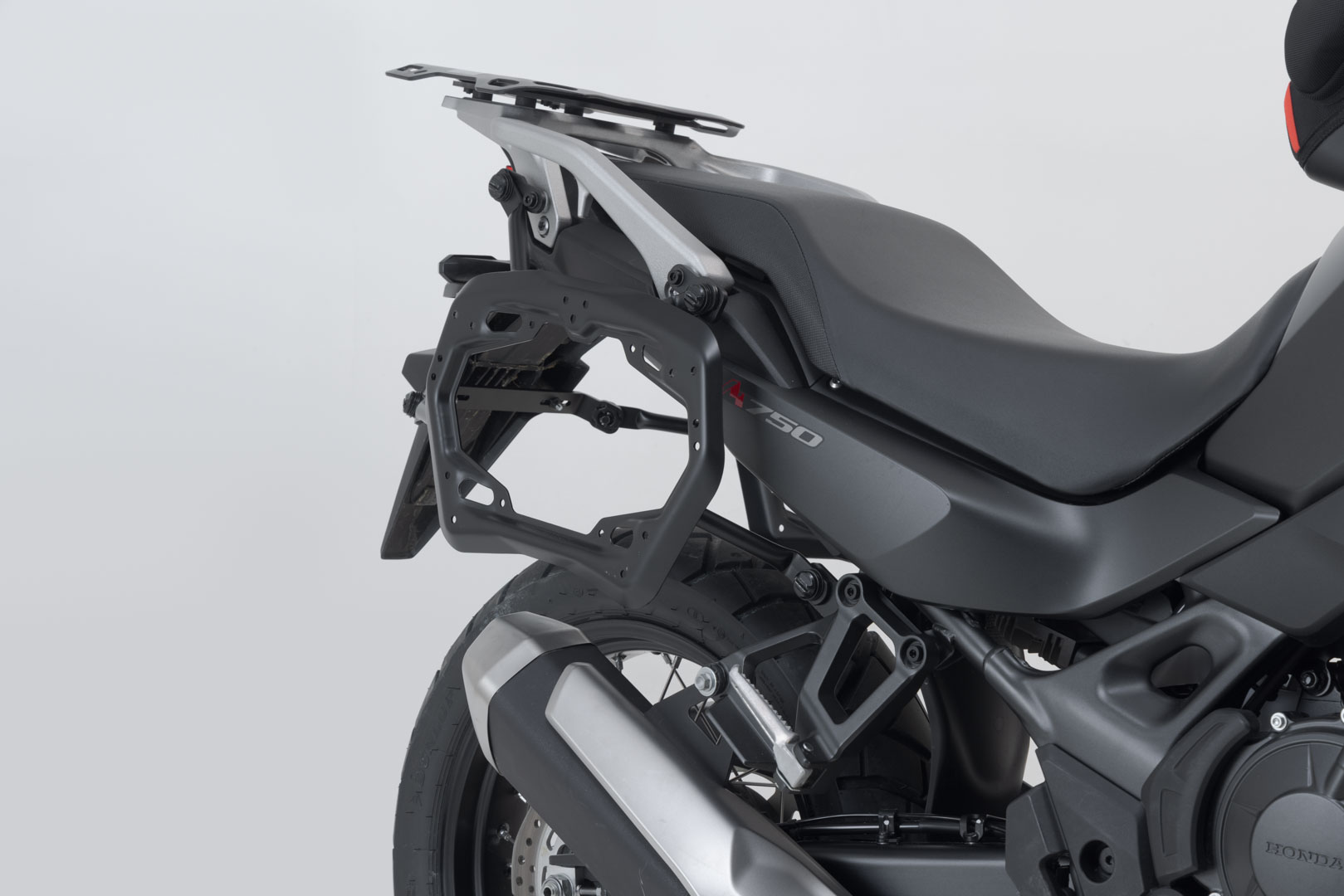 Portavion lateral SW-Motech PRO - Negru. Honda XL750 Transalp (22-). Figura 3