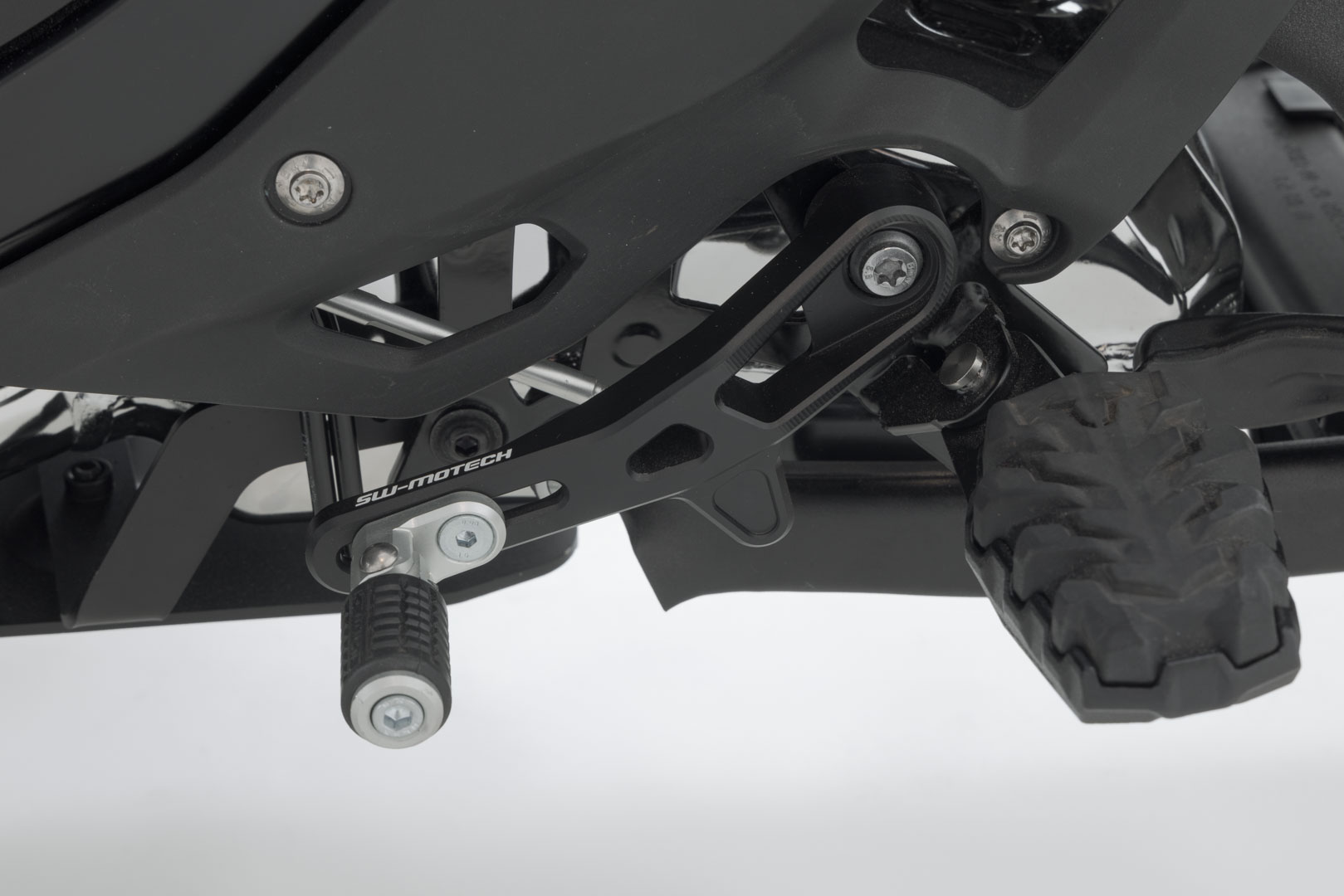 Schimbător SW-Motech - BMW R 1300 GS (23-)/Avansat (24-), R 1300 R/RS (25-). Figura 5