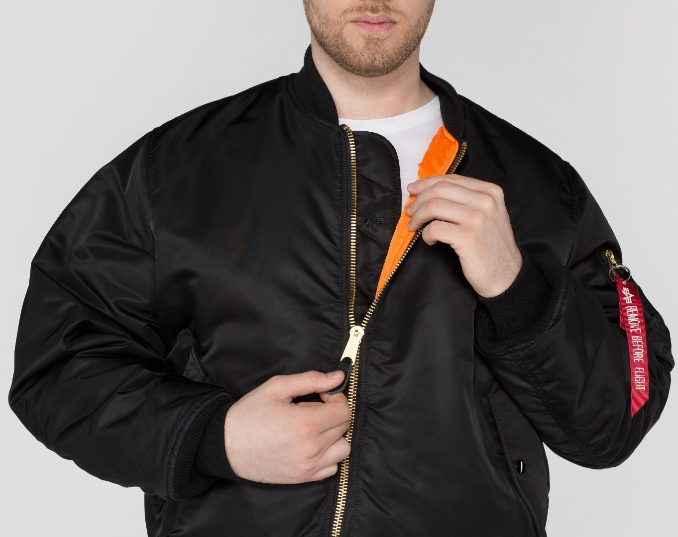 Alpha Industries MA-1 Jacket black M Figure 3