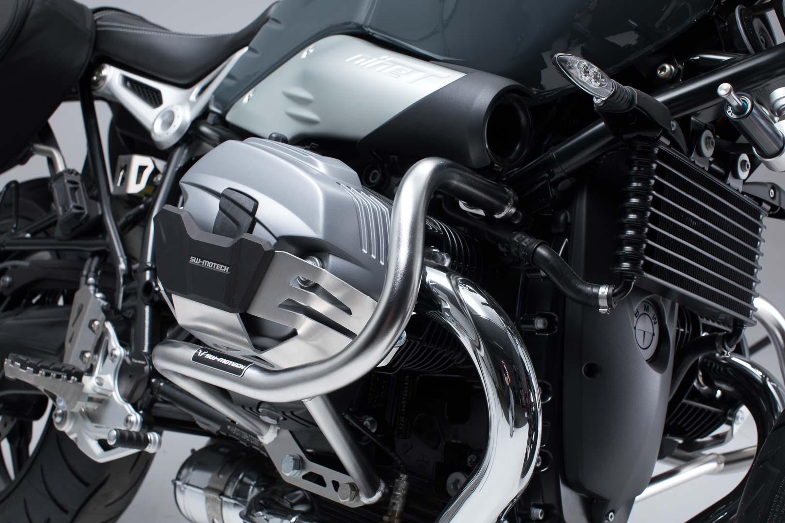 SW-Motech Crash bar - Rostfritt stål. BMW R nineT-modeller (14-). Figur 1