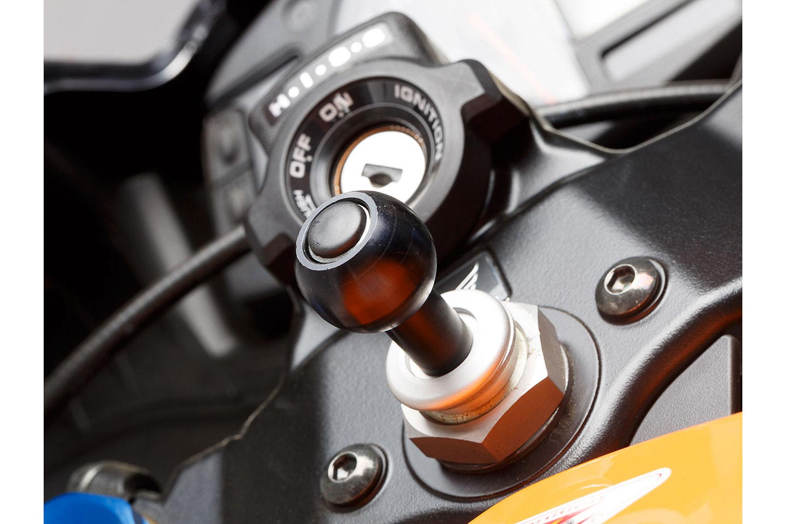 Clemă SW-Motech pentru tubul de direcție - Pentru Ø 12,5-25 mm. Inclusiv bila de 1". Figura 2
