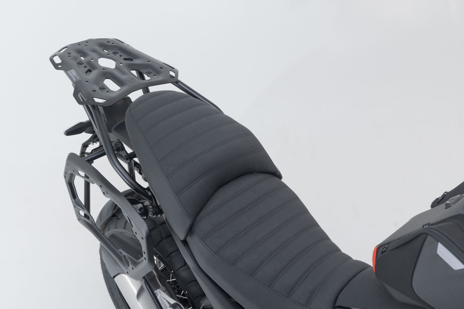 Setul SW-Motech Adventure DUSC cu majusculă L - Negru. BMW R 1300 GS (23-). Figura 4