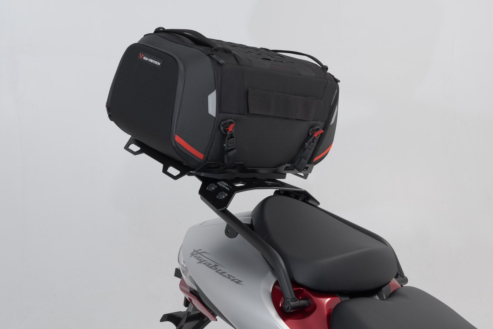 Sistem topcase SW-Motech URBAN ABS - Negru. Suzuki GSX1300R Hayabusa (20-). Figura 5