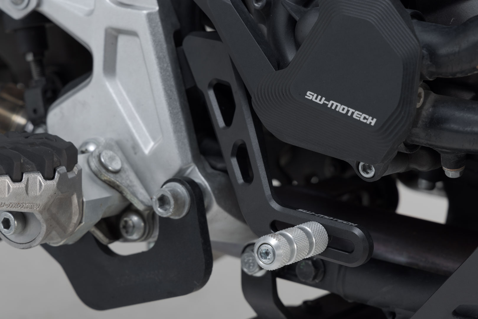 Pedală de frână SW-Motech - Modele Yamaha Ténéré 700 (19-). Figura 3