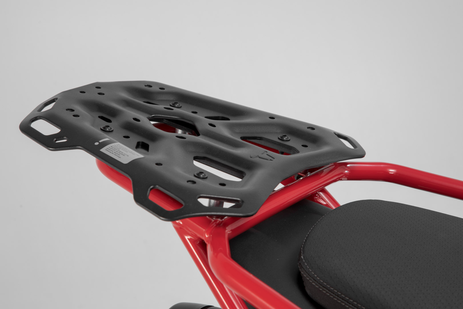 Setul de aventură SW-Motech TRAX ADV - Argint. Moto Guzzi V85 TT (19-23). Figura 4