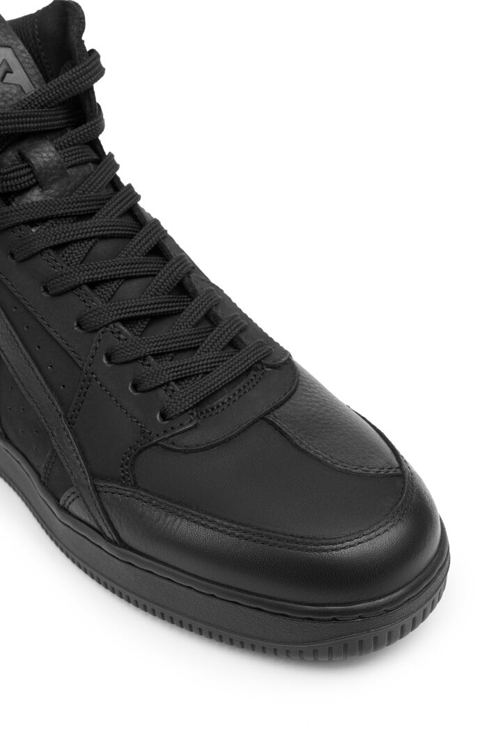 Side view of Pando Moto Apex perforated Motorcycle Shoes