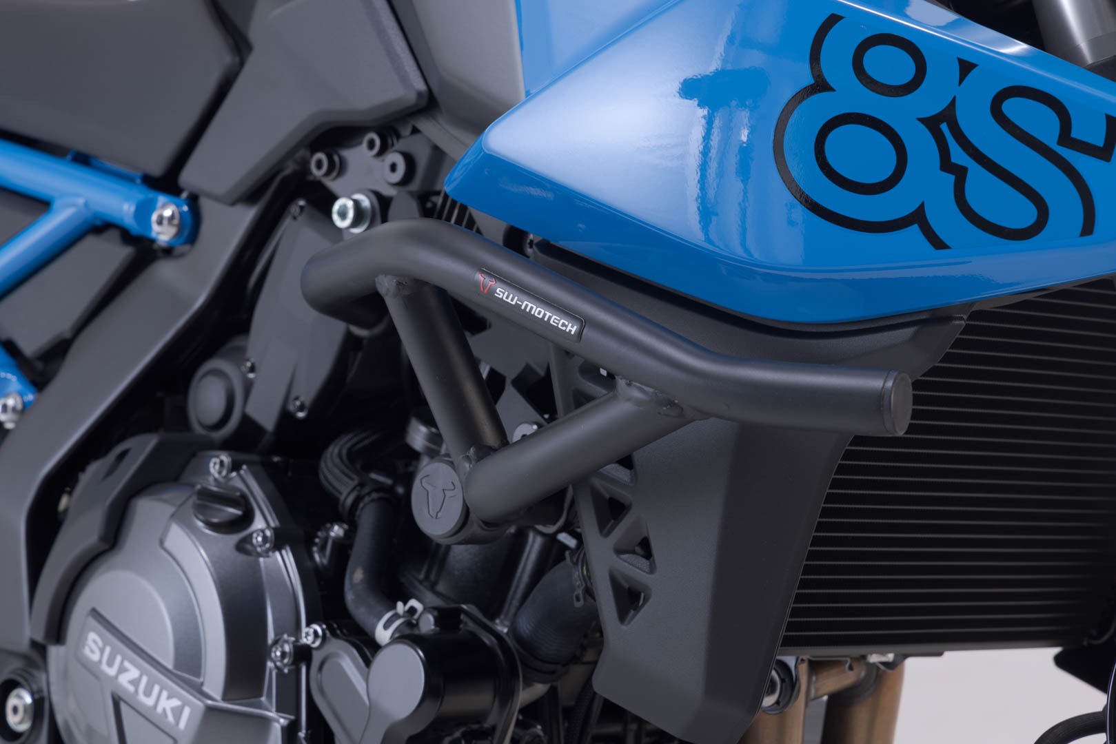 SW-Motech Krockbåge - Svart. Suzuki GSX-8S (22-). Figur 1