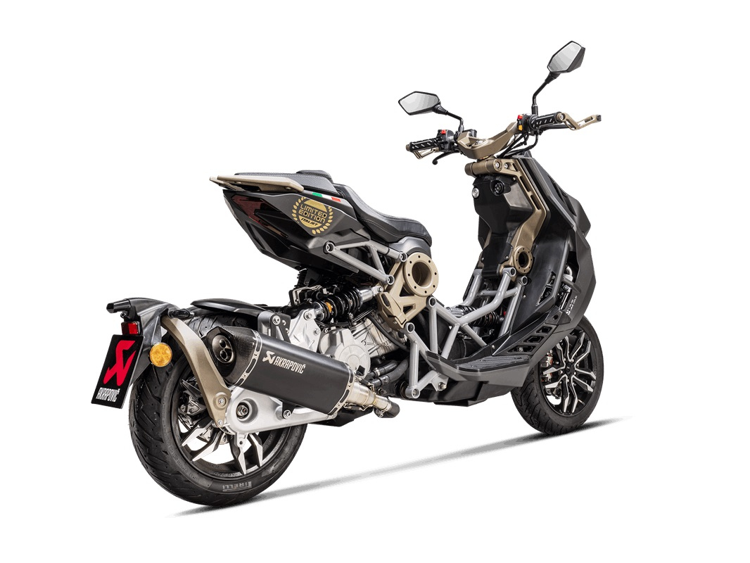 Akrapovic Slip-On Line Amortizor spate din titan Figura 2