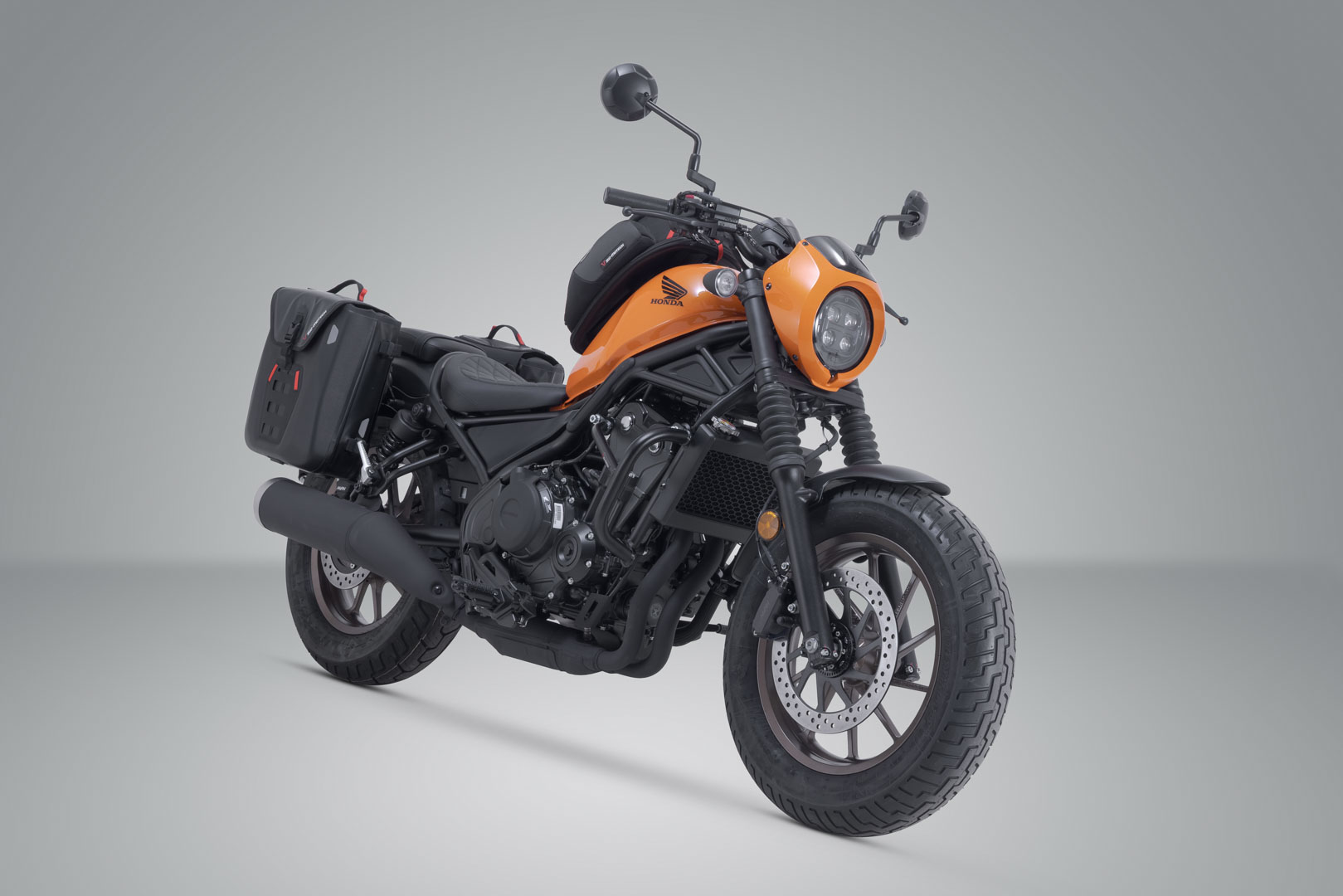 SW-Motech SysBag WP M/M sistem - Honda CMX500 Rebel (16-). Figura 2