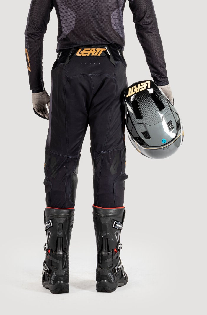 Leatt 5.5 I.K.S Stealth 2025 Motocross Hose M Abbildung 4