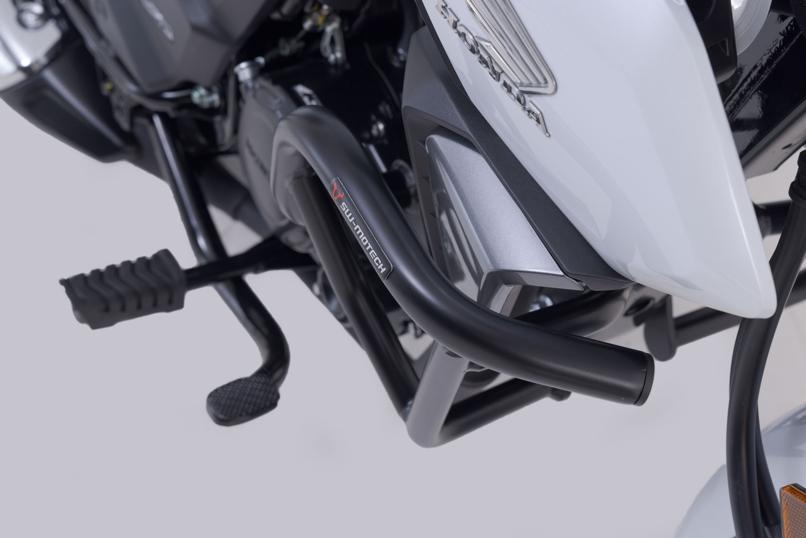 SW-Motech Crash bar - Svart. Honda CB125F (20-). Figur 4