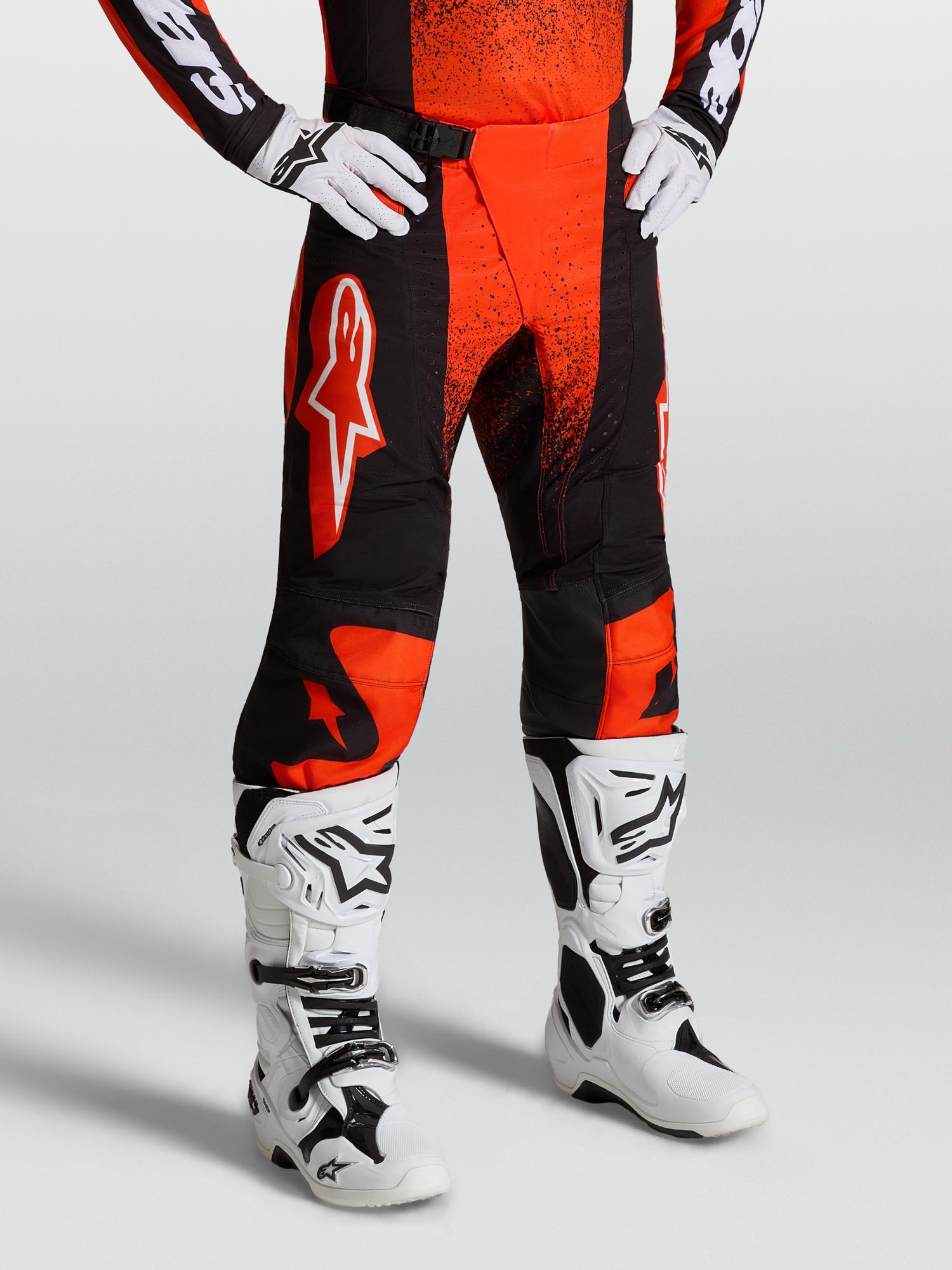Side view of Alpinestars Techstar Swan Motocross Pants