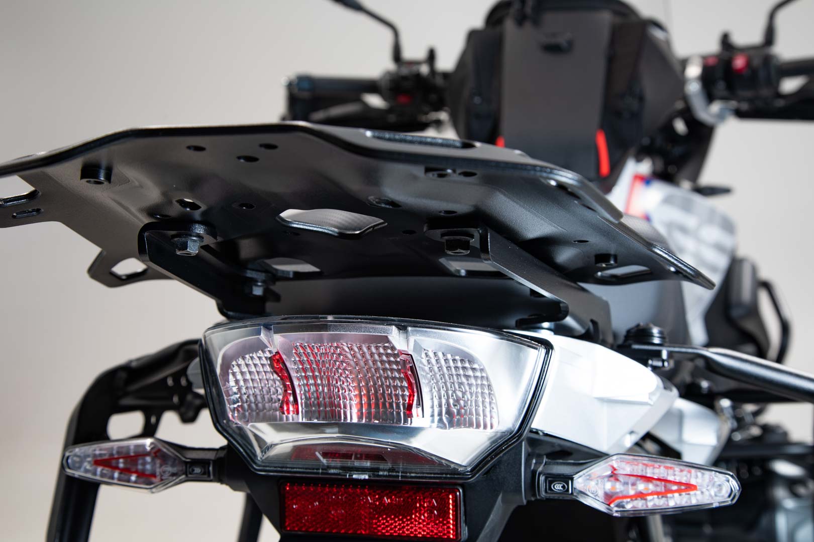 SW-Motech DUSC XL sistem top case - Negru. 55 l. BMW R 1200/1250 GS LC Adv (13-). Figura 3