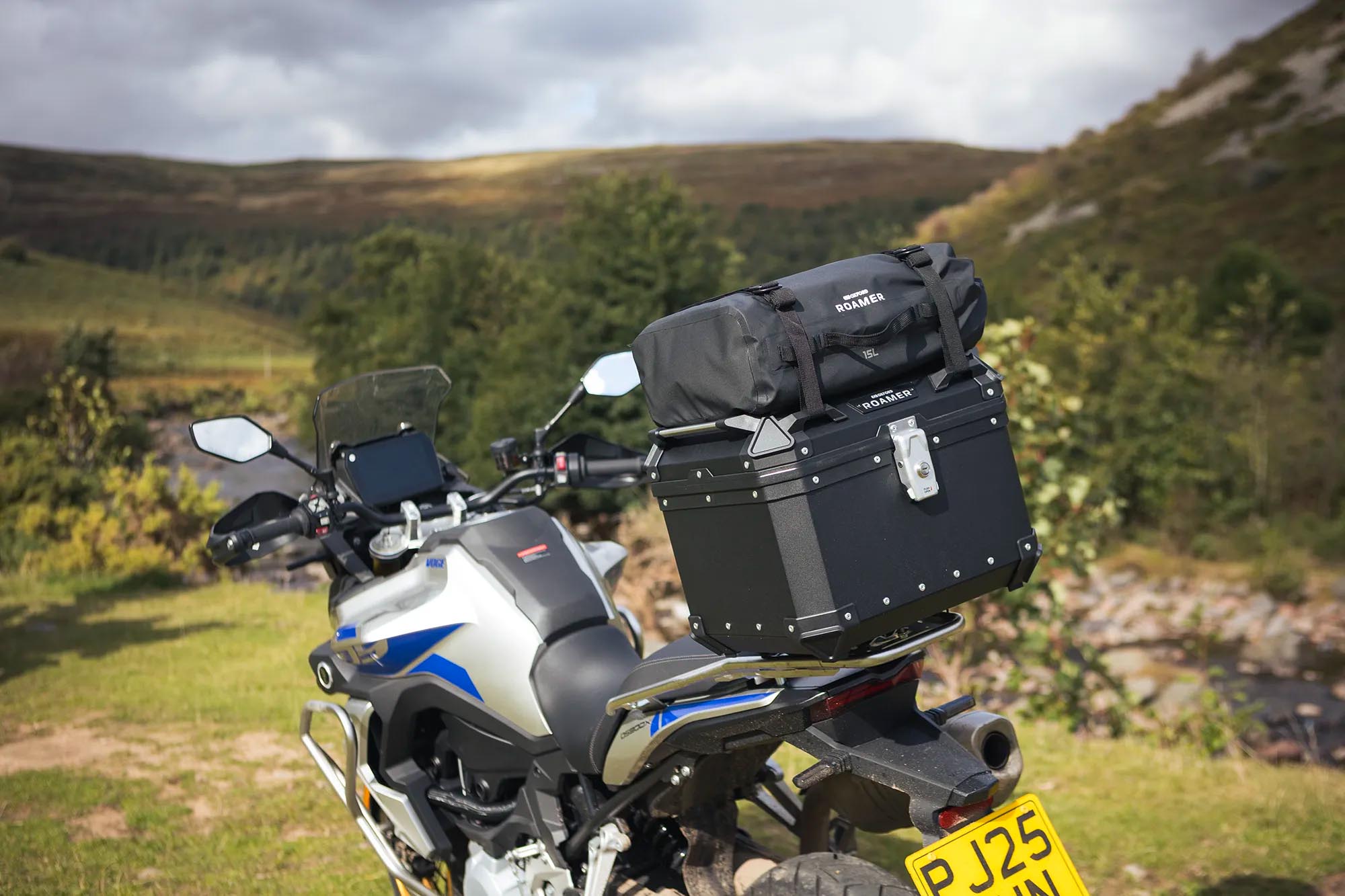Oxford Roamer 15L waterproof Roll Bag Figure 7