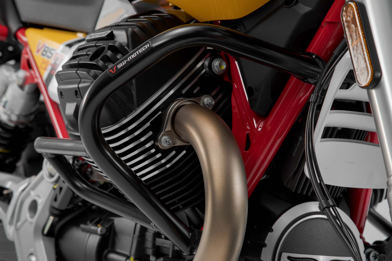 SW-Motech Crash bar - Negru. Moto Guzzi V85 TT/Travel/Strada (19-). Figura 4