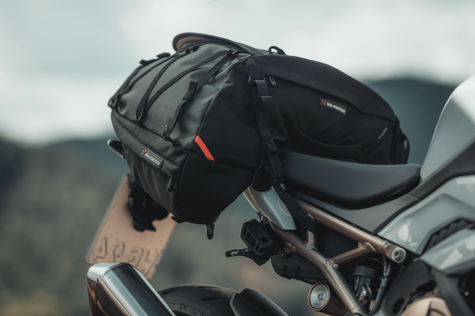 Geantă cargo SW-Motech PRO - nylon balistic 1680D. Negru/Antracit. 50 l. Figura 3