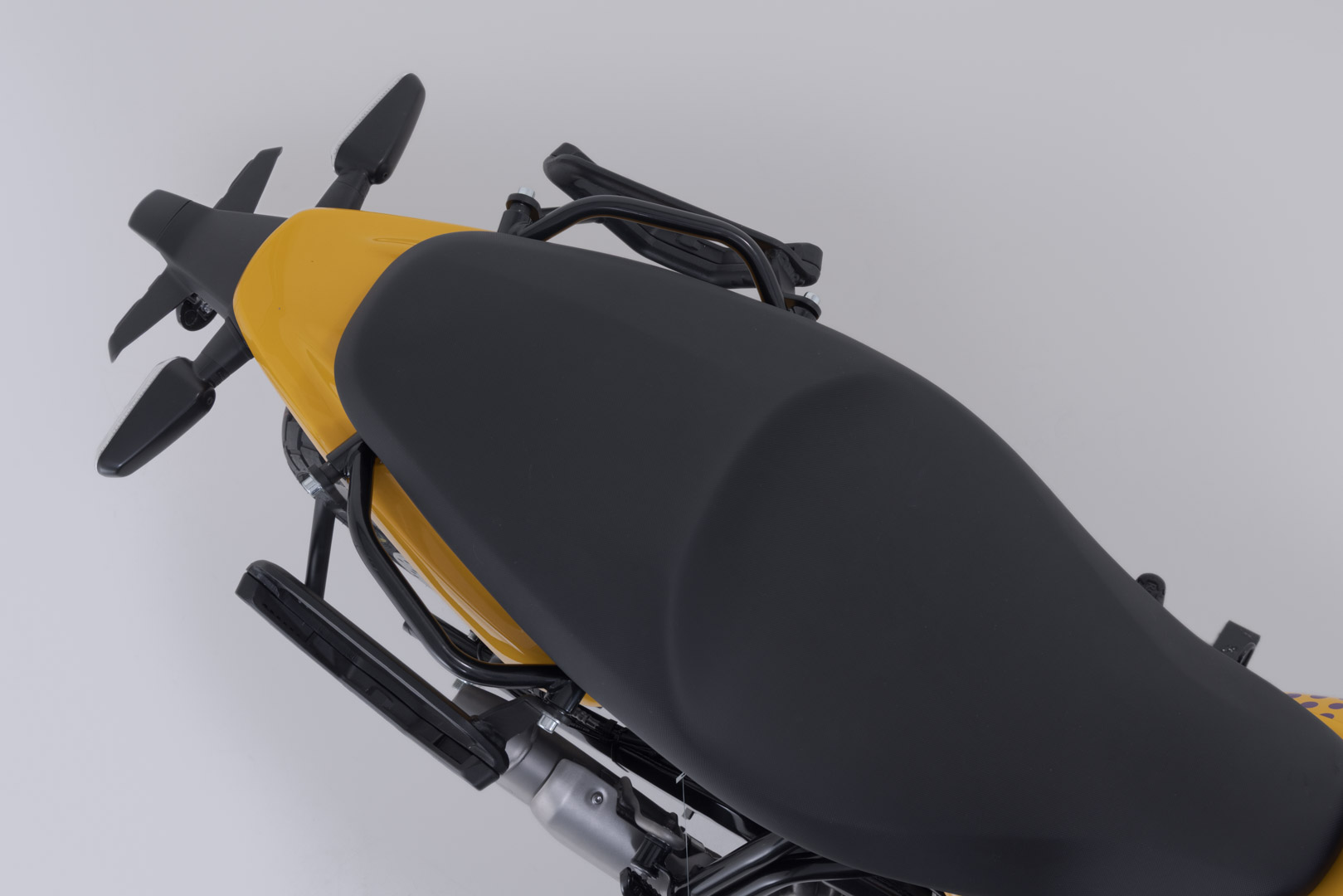 SW-Motech Legend Gear Side Bag system V-LOC - 16/11 l. Royal Enfield Guerilla 450 (23-). Figur 5