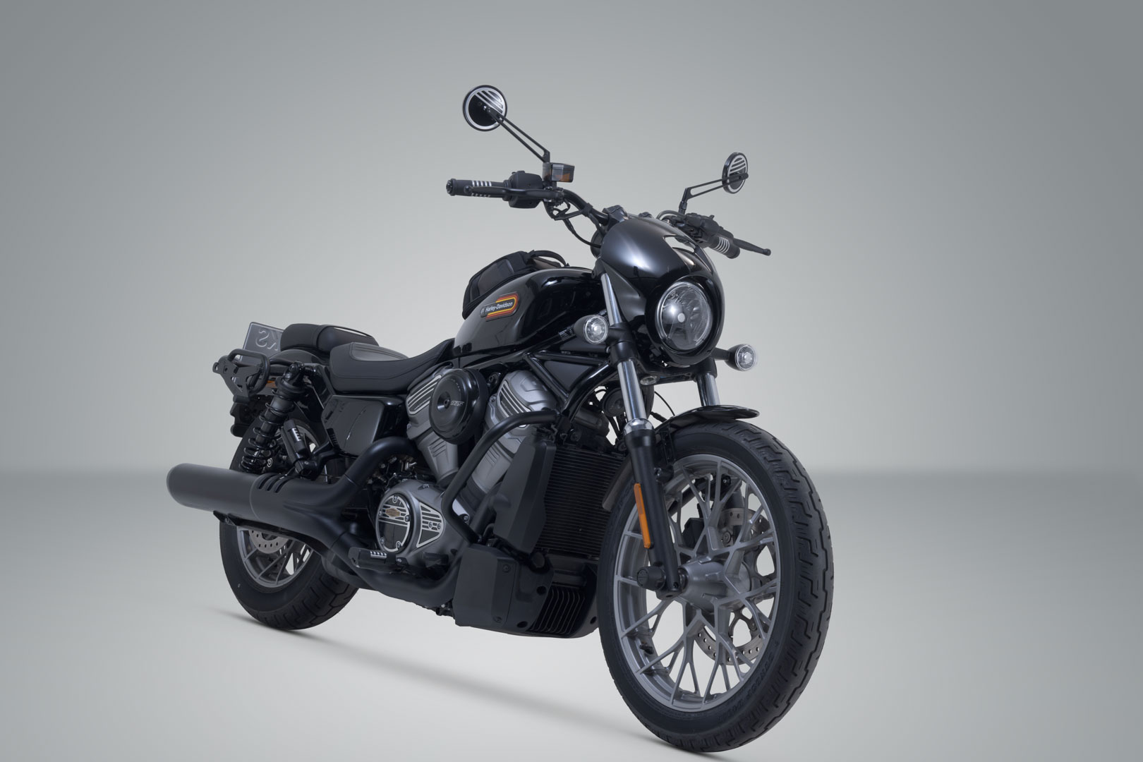 SW-Motech SLC portavion lateral stânga - Harley-Davidson Nightster (22-) / Special (23-). Figura 2