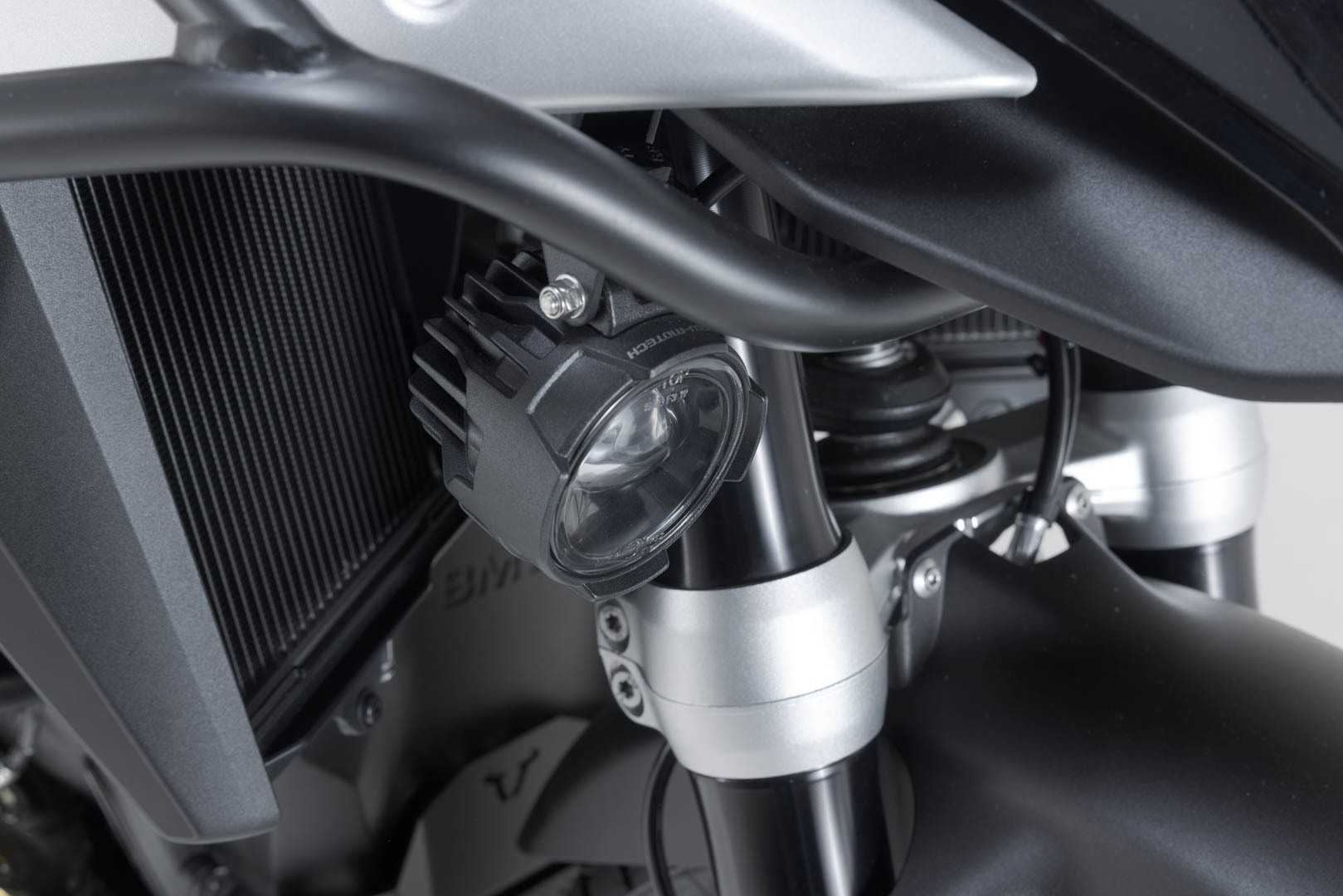 Kit de faruri de ceață SW-Motech EVO - Negru. BMW R 1300 GS (23-). Figura 3