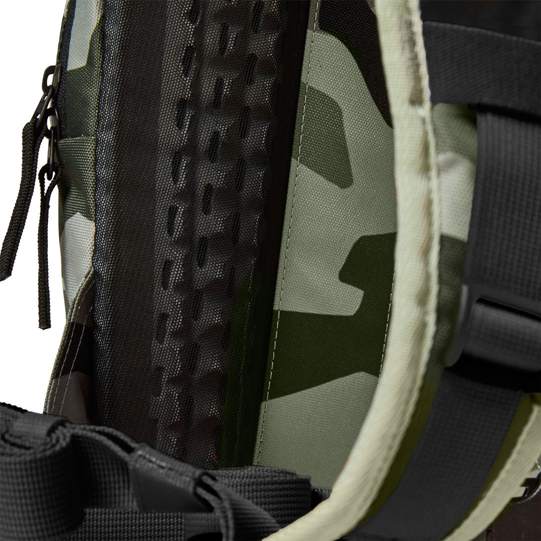 FOX Utility 6 Liter Hydration Mochila Camuflagem Figura 4